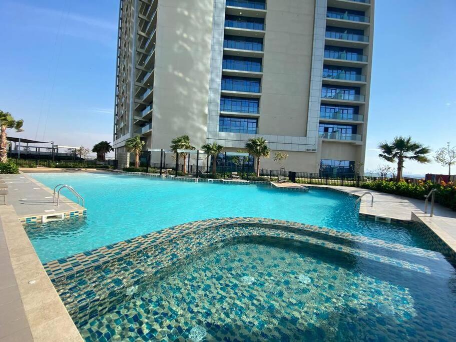 Like - 2301 Feel The Luxury By Renting Modern * Dubai